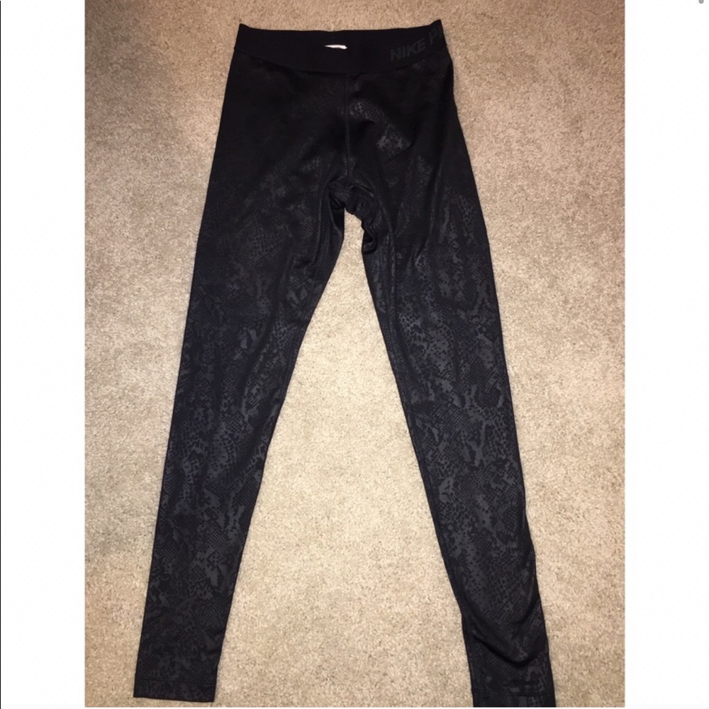 Nike Pro Dri Fit Snakeskin Leggings - Black